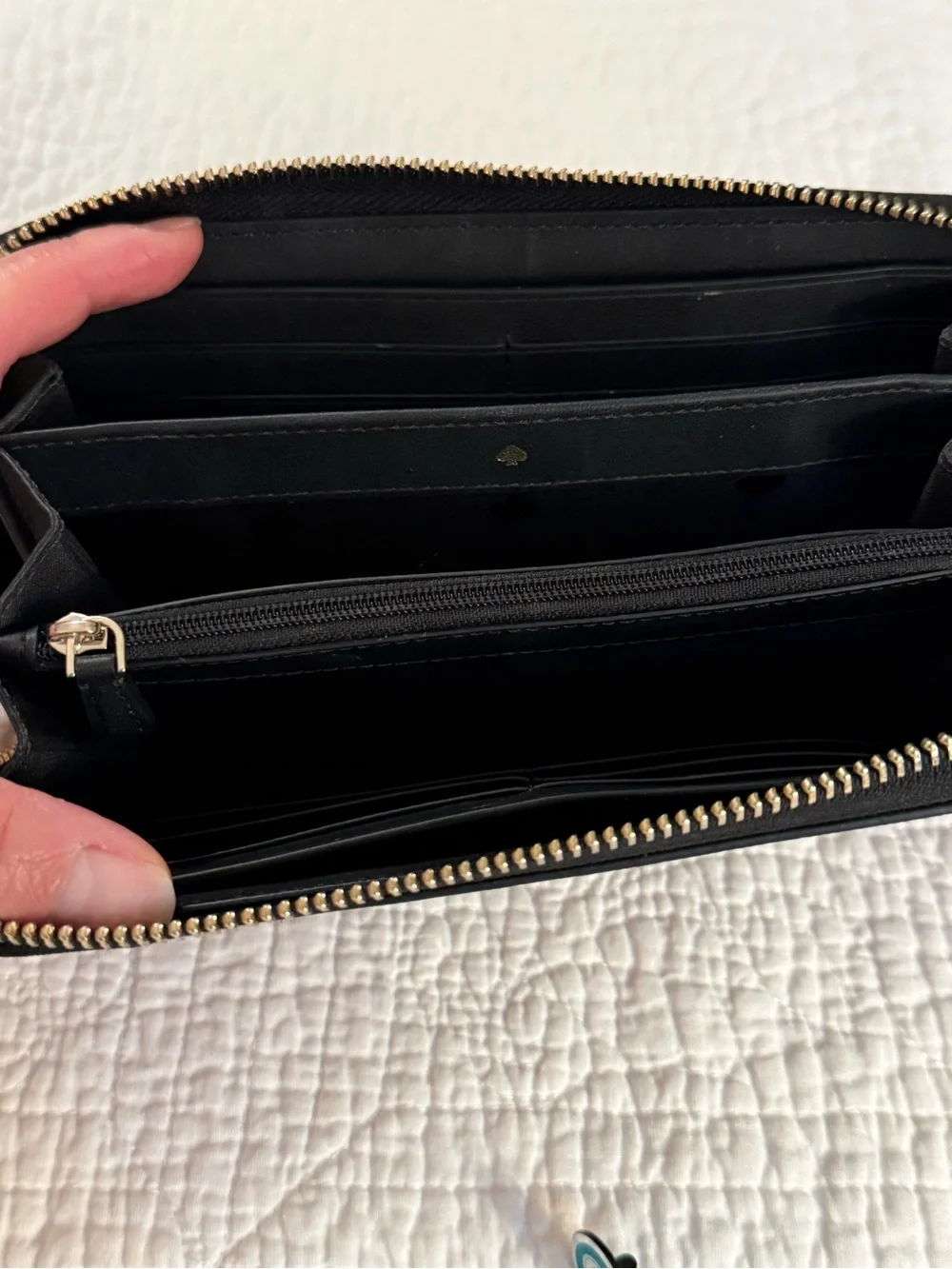 Kate Spade New York Women’s Zip-Around Floral Wallet Black Pink Zipper Logo